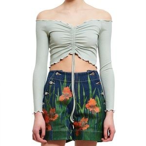 Callipygian Lettuce Trim Cinch Top